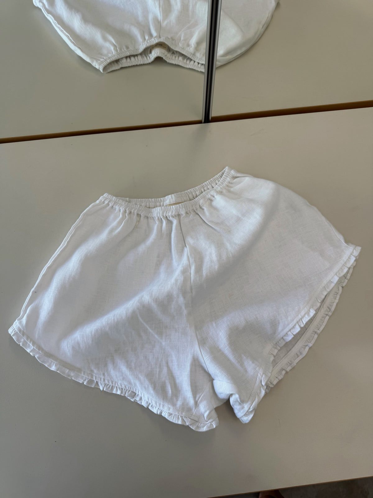 Washed linen frill shorts