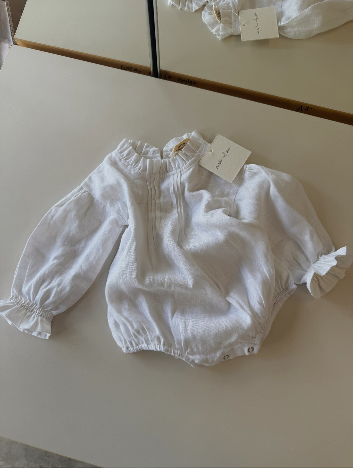 Jean romper 6-12 months (seconds)